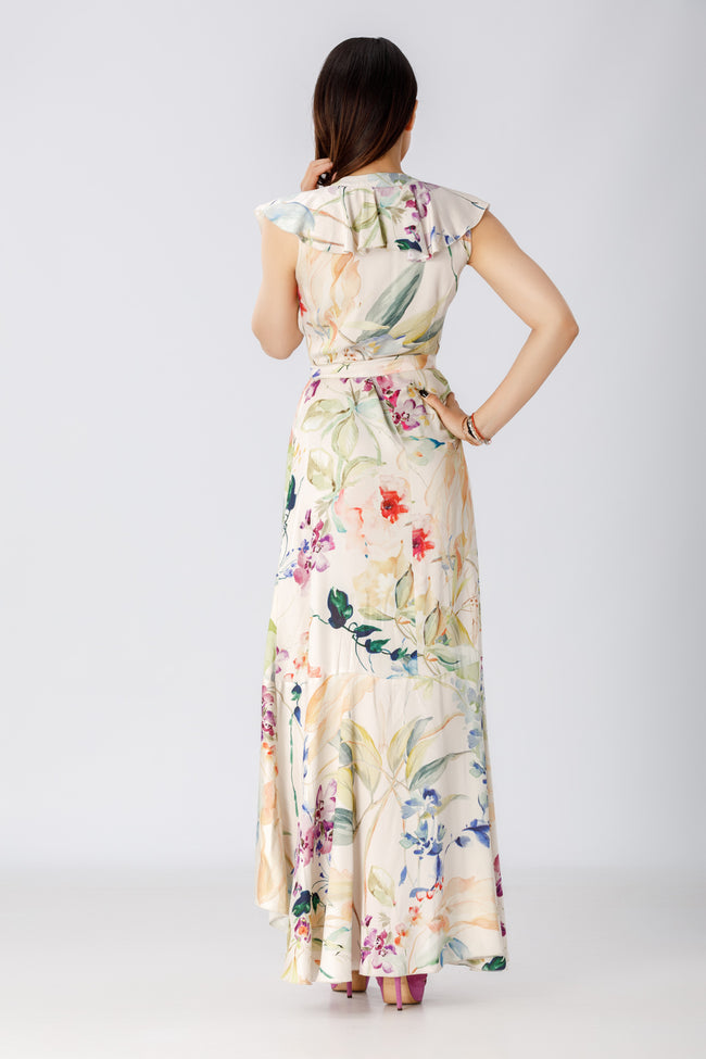 back of a woman wearing a maxi dress pattern