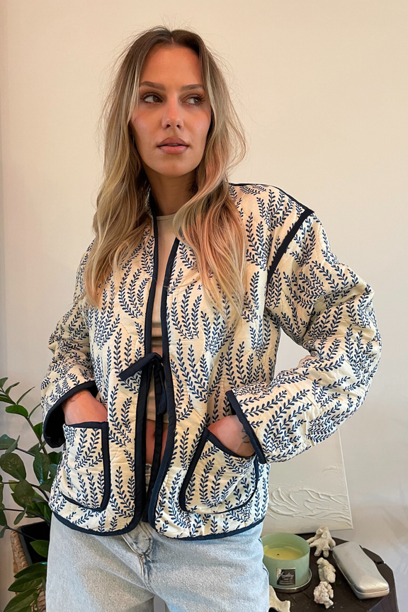 CLOVER Quilted Jacket Pattern – GeorgettePatterns