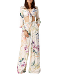 full body of a woman wearing a hight waist pants pattern